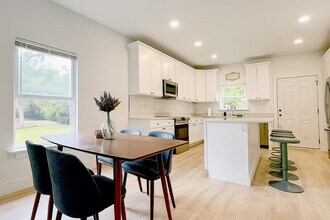 716 Cathedral Pl in St. Augustine, FL - Building Photo - Building Photo