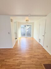 1004 W Charlotte Ave in Bremerton, WA - Building Photo - Building Photo