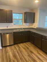 203 S Jefferson Ave in Cameron, TX - Building Photo - Building Photo