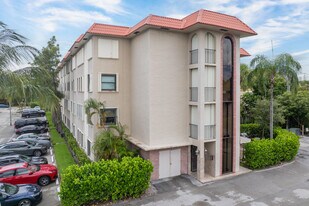 615 NE 12th Ave in Fort Lauderdale, FL - Building Photo