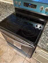 705 Vouray Dr, Unit 705 Vouray in Kenner, LA - Foto de edificio - Building Photo