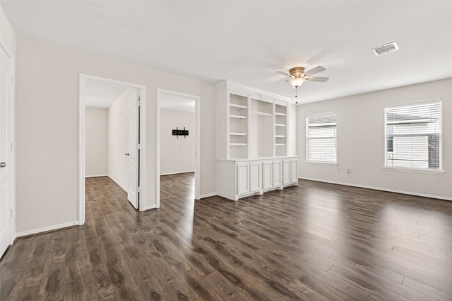 property at 8115 Sweetstone Bluff Ln