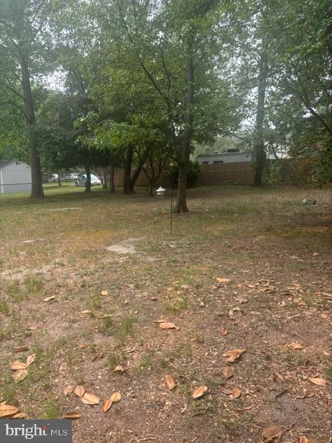 property at 222 Siesta Dr