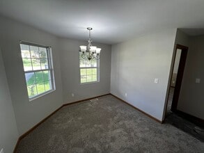 334 Hickory Dr in Connersville, IN - Building Photo - Building Photo