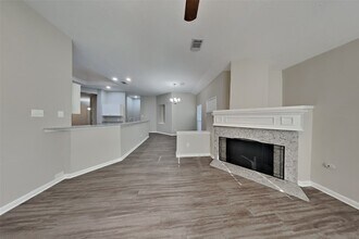 1266 Deerbrook Dr in Sugar Land, TX - Building Photo - Building Photo