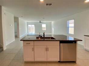 9825 Branching Ship Trce in Zephyrhills, FL - Building Photo - Building Photo