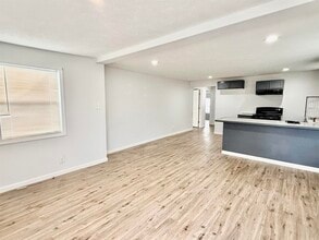 1617 N Jake St in Lake Charles, LA - Building Photo - Building Photo