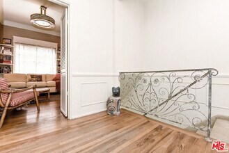 9974 Durant Dr in Beverly Hills, CA - Building Photo - Building Photo
