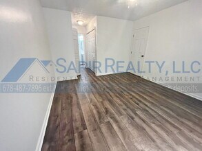 5802 Trent Walk Dr in Stonecrest, GA - Building Photo - Building Photo
