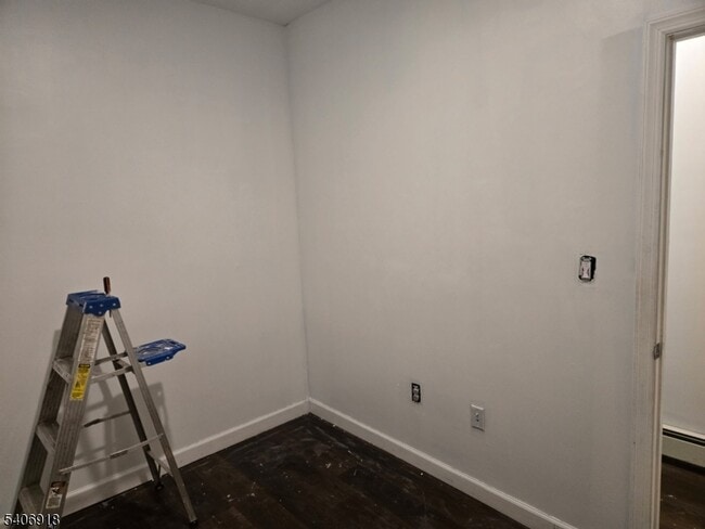 38 11th Ave W in Newark, NJ - Building Photo - Building Photo