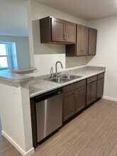 Cottonwood Creek Apartments in Lincoln, NE - Building Photo - Building Photo