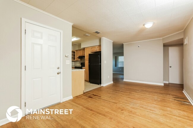 6908 Ambassador Dr in Orlando, FL - Building Photo - Building Photo