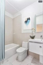 144 Fulton Ave in Jersey City, NJ - Building Photo - Building Photo