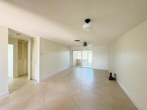 2765 Ashley Dr W in West Palm Beach, FL - Building Photo - Building Photo