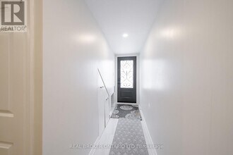 22 Yucatan Rd in Toronto, ON - Building Photo - Building Photo