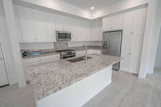 26958 W Sandbar Willow Pl-Unit -#201 in Valencia, CA - Building Photo - Building Photo