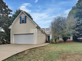 4604 Young Deer Dr in Cumming, GA - Building Photo