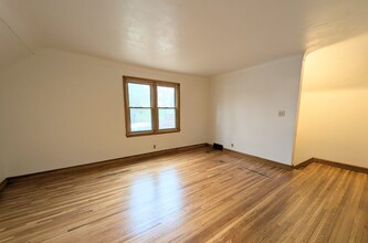 81 Winona St E in St. Paul, MN - Building Photo - Building Photo