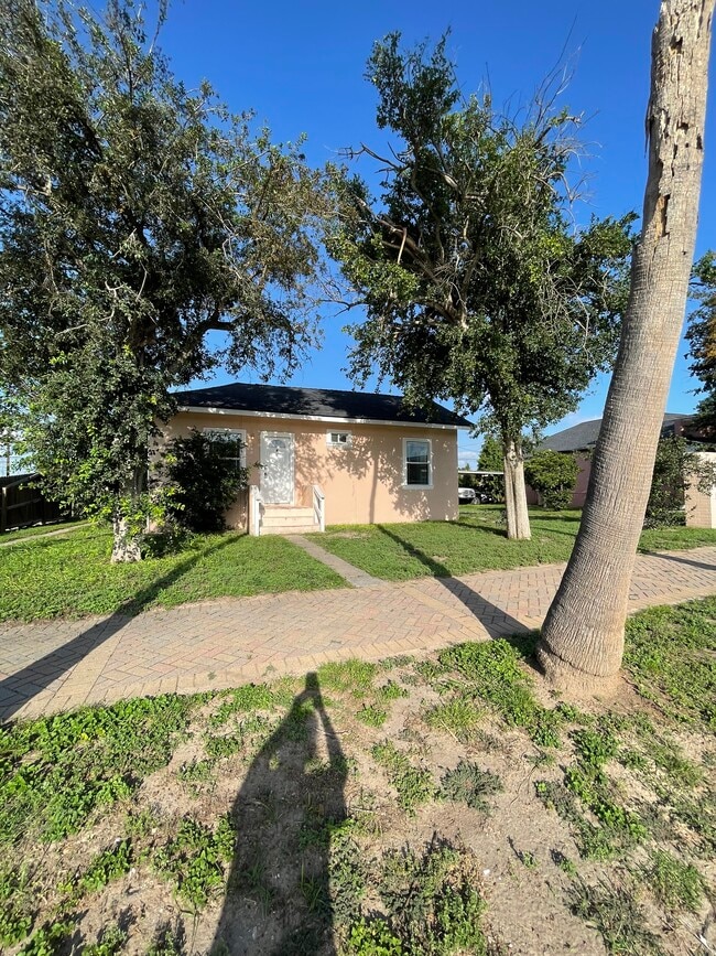 428 S Texas Ave, Unit #4