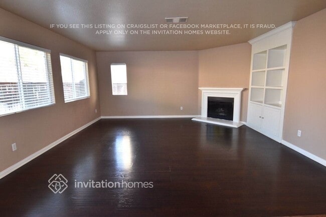 11352 Magnolia St in Corona, CA - Foto de edificio - Building Photo