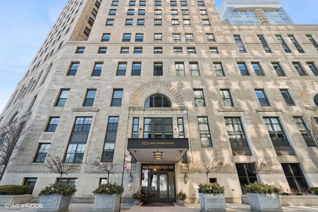 property at 850 N Lake Shore Dr
