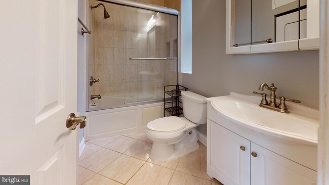 219 T St NE-Unit -103 in Washington, DC - Building Photo - Building Photo