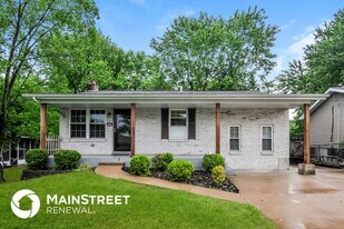 1320 Ballast Point Dr in Arnold, MO - Building Photo