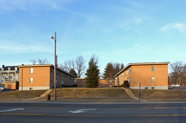 Normandale Properties in St. Louis, MO - Building Photo - Building Photo