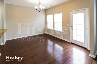 445 Whispering Breeze Ln in Summerville, SC - Building Photo - Building Photo