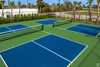 Imperial Crossing Luxury Apartment Homes in Bonita Springs, FL - Foto de edificio - Building Photo
