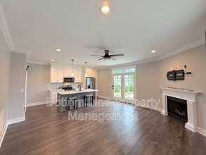 100-1 1st St in Kings Mountain, NC - Building Photo - Building Photo