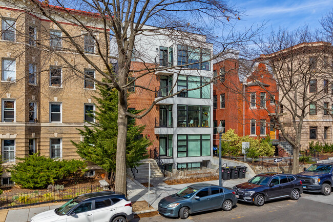 1795-1799 NW Lanier Pl in Washington, DC - Foto de edificio - Building Photo