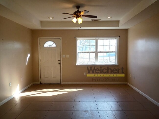 107 N 5th St in Marmaduke, AR - Building Photo - Building Photo