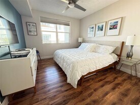 17145 N Bay Rd, Unit 4613 in Sunny Isles Beach, FL - Building Photo