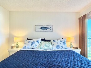 3101 Peninsula Rd in Oxnard, CA - Foto de edificio - Building Photo