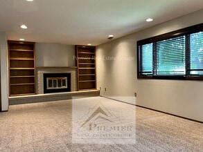410 Silver Spring Cir in Colorado Springs, CO - Building Photo - Building Photo