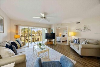 433 Cerromar Ln in Venice, FL - Building Photo - Building Photo