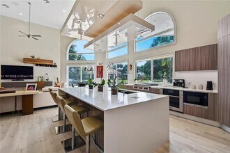 3502 Derby Ln in Weston, FL - Building Photo - Building Photo
