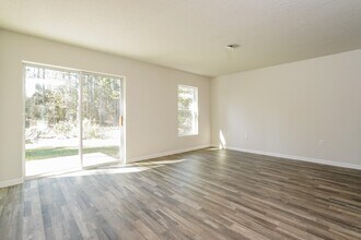 2660 W Bravura Dr in Citrus Springs, FL - Foto de edificio - Building Photo