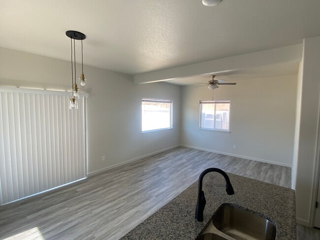 1506 Alyssaelaine Dr in Cheyenne, WY - Building Photo - Building Photo