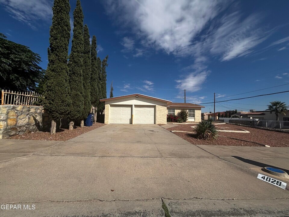 4029 Edgar Park Ave in El Paso, TX - Building Photo