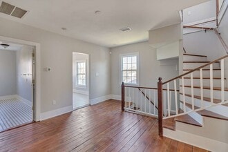 516 1/2 E Jones St in Savannah, GA - Foto de edificio - Building Photo