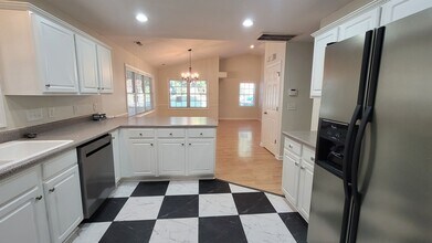 423 Westdale Pl in Greensboro, NC - Building Photo - Building Photo