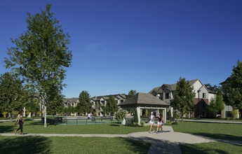 Crossing 5 in Plainfield, IN - Foto de edificio - Building Photo