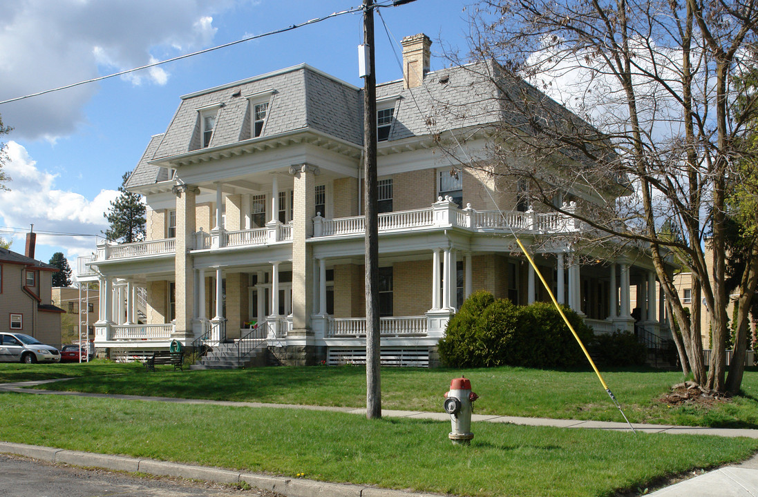 2308 W 3rd Ave in Spokane, WA - Foto de edificio