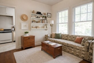 1103 W 22nd St in Austin, TX - Foto de edificio - Building Photo