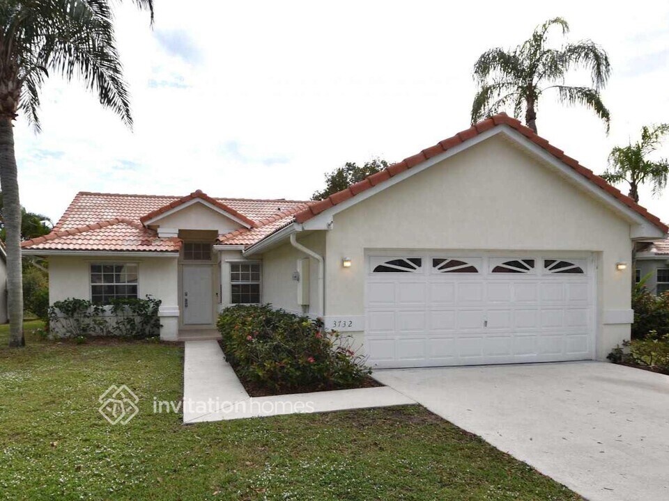 3732 S Lancewood Pl in Delray Beach, FL - Building Photo
