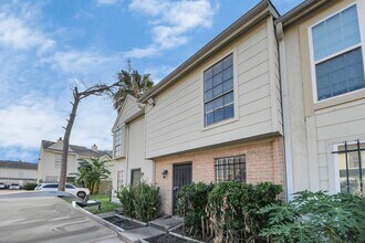 12667 Windsor Village Dr in Houston, TX - Building Photo - Building Photo