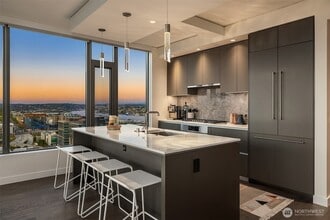 2510 6th Ave in Seattle, WA - Foto de edificio - Building Photo