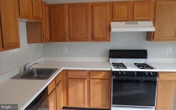 46614 Drysdale Terrace in Sterling, VA - Building Photo - Building Photo